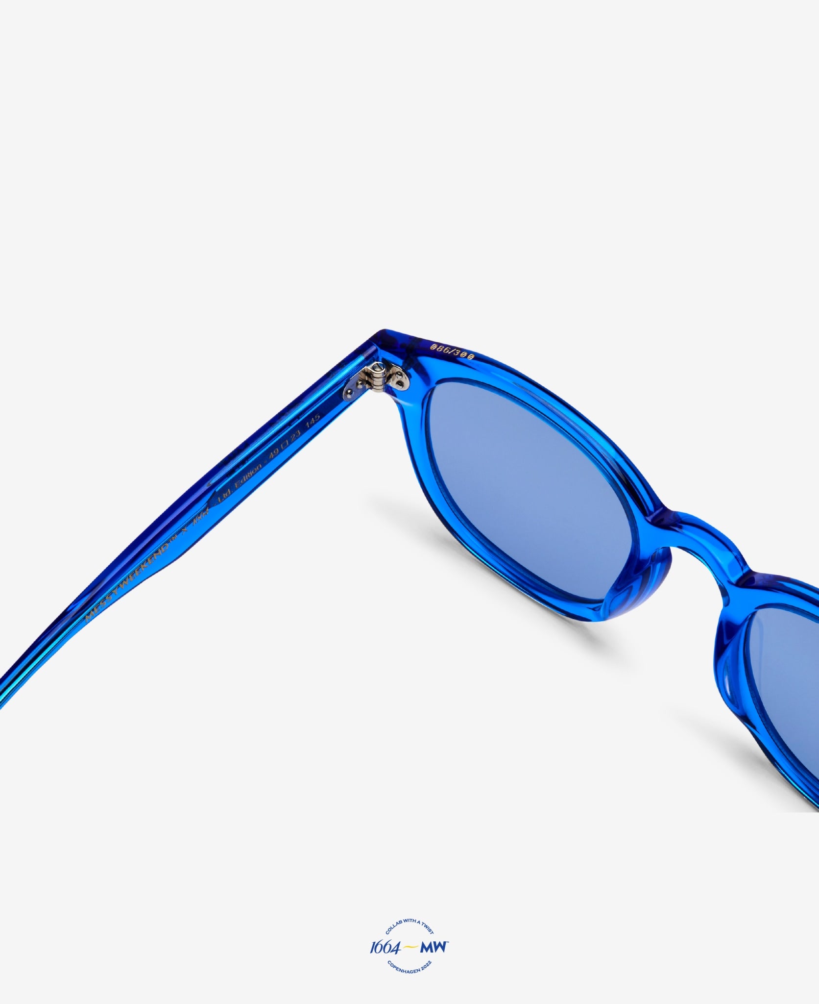 1664-2 - Dark Blue Crystal Blue